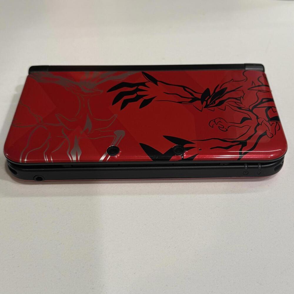 Nintendo 3DS XL Pokémon X & Y Edition - Limited Edition
